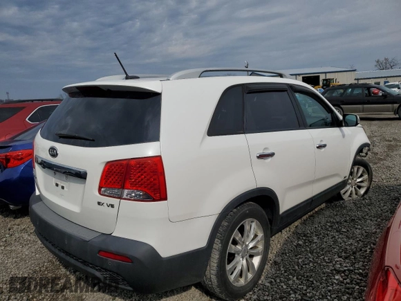 2011 Kia Sorento EX with VIN 5XYKUDA27BG146798, listed as a Copart auction lot 51446465 with 124,474 mi miles and Salvage Title. Bid and sale history available at carsss.com. Image 3.