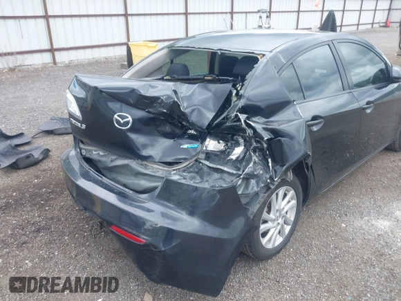 2012 Mazda 3 i Touring с VIN JM1BL1V85C1675345, выставлен на аукционе IAAI как лот 42261279 с пробегом 140 705 миль миль и . История ставок и продаж доступна на DreamBid. Изображение 6.