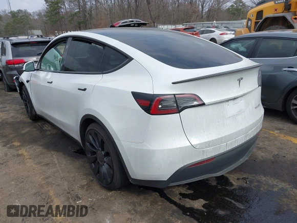 2024 Tesla Model Y Performance with VIN 7SAYGDEF4RA278532, listed as a IAAI auction lot 41511769 with 9,487 mi miles and . Bid and sale history available at DreamBid. Image 3.