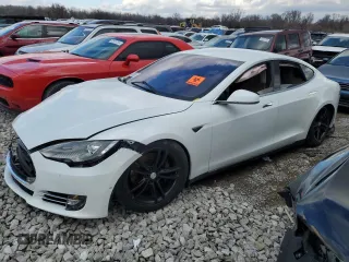 2015 Tesla Model S 85D with VIN 5YJSA1S21FF096032, listed as a Copart auction lot 80075234 with Not Provided miles and Clean Title. Bid and sale history available at carsss.com. Image 1.