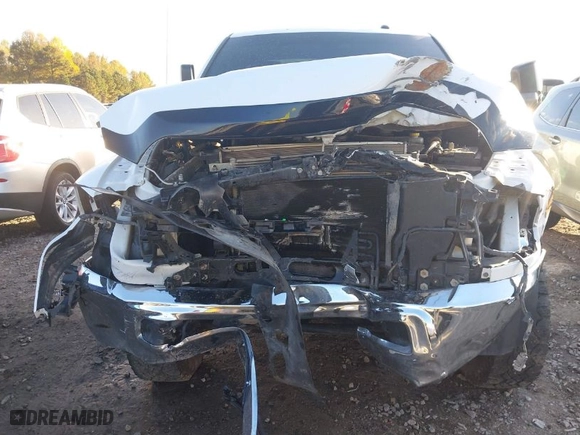 2018 Ram 2500 Tradesman with VIN 3C6UR5HJ2JG150262, listed as a IAAI auction lot 40723556 with 63,080 mi miles. Bid and sale history available at carsss.com. Image 6.