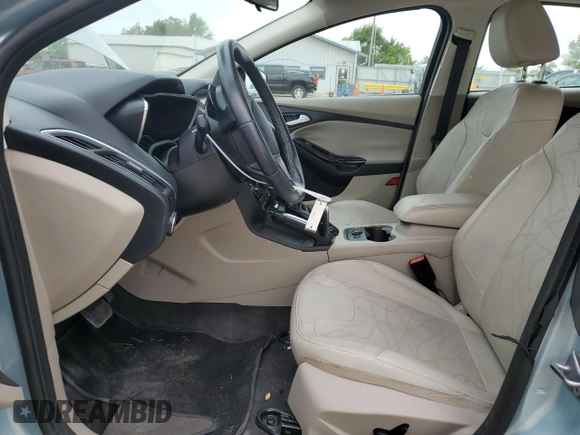 2013 Ford Focus Electric with VIN 1FADP3R42DL264058, listed as a Copart auction lot 59331665 with 43,266 mi miles and Salvage title. Bid and sale history available at DreamBid. Image 7.