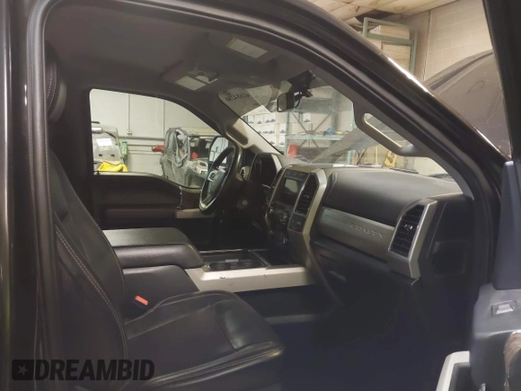2019 Ford F-250 XL z VIN 1FT7W2BT6KEF45755, wystawiony jako IAAI lot #41684286 z przebiegiem 113 157 mil mil oraz . Historia ofert i sprzedaży dostępna na DreamBid. Obrazek 5.