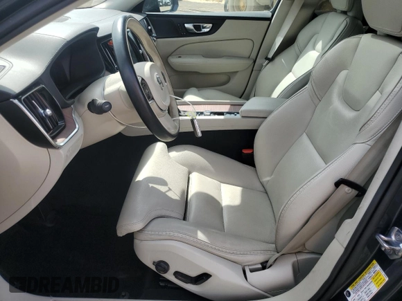 2020 Volvo V60 z VIN YV4102WK7L1039205, wystawiony jako Copart lot #51996285 z przebiegiem 44 517 mil mil oraz Czysty tytuł • Clean title. Historia ofert i sprzedaży dostępna na DreamBid. Obrazek 7.