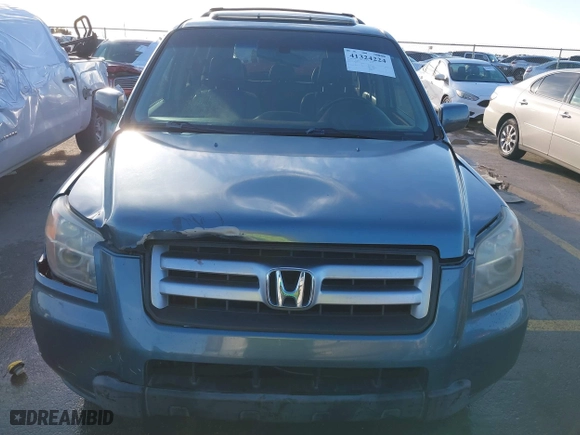 2007 Honda Pilot EX-L with VIN 5FNYF285X7B045780, listed as a IAAI auction lot 41324224 with 168,911 mi miles. Bid and sale history available at carsss.com. Image 12.