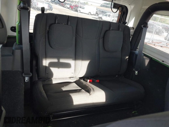 2019 Jeep Wrangler Sport S z VIN 1C4HJXAN0KW661787, wystawiony jako IAAI lot #42238918 z przebiegiem 25 364 mil mil oraz . Historia ofert i sprzedaży dostępna na DreamBid. Obrazek 8.