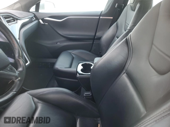 2014 Tesla Model S P85D with VIN 5YJSA1H28EFP62793, listed as a Copart auction lot 52902495 with Not Provided miles and Salvage Title. Bid and sale history available at DreamBid. Image 7.