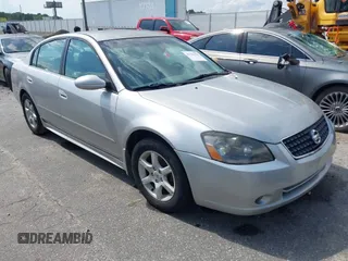 2005 Nissan Altima S with VIN 1N4AL11DX5C355613, listed as a IAAI auction lot 42784355 with 210,227 mi miles and . Bid and sale history available at DreamBid. Image 1.