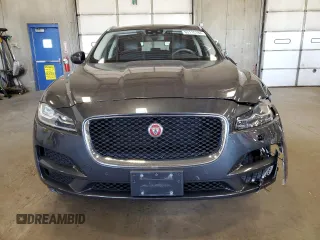 2018 Jaguar F-Pace 35t Prestige with VIN SADCK2EV1JA252914, listed as a Copart auction lot 63115184 with 43,311 mi miles and Non repairable. Bid and sale history available at DreamBid. Image 5.