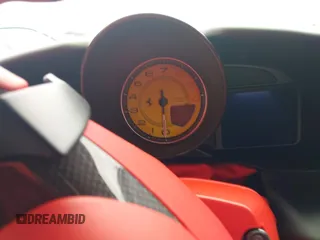 2022 Ferrari F8 с VIN ZFF92LLA3N0279959, выставлен на аукционе IAAI как лот 40522256 с пробегом Не указан миль и . История ставок и продаж доступна на DreamBid. Изображение 7.