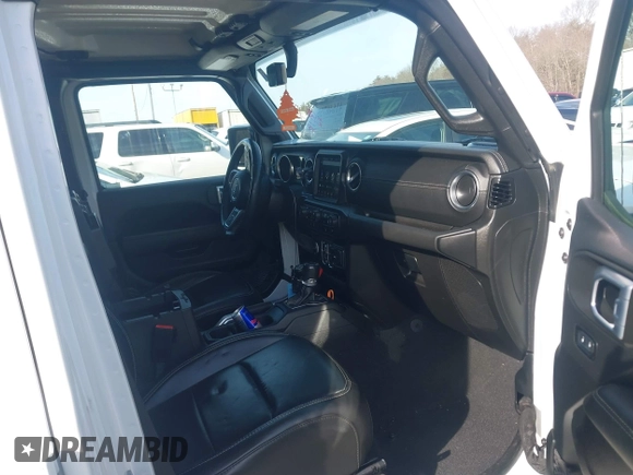 2021 Jeep Wrangler Unlimited Sahara with VIN 1C4HJXEG9MW532302, listed as a IAAI auction lot 41646755 with 32,893 mi miles and . Bid and sale history available at DreamBid. Image 5.