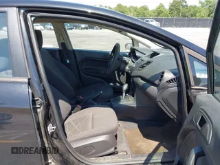 2014 Ford Fiesta S z VIN 3FADP4AJ2EM102020, wystawiony jako IAAI lot #42553222 z przebiegiem 145 052 mil mil oraz . Historia ofert i sprzedaży dostępna na DreamBid. Obrazek 5.