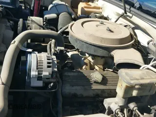 1995 Chevrolet Suburban с VIN 1GNGK26N4SJ358343, выставлен на аукционе IAAI как лот 43271531 с пробегом Не указан миль и . История ставок и продаж доступна на DreamBid. Изображение 12.