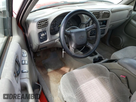 1998 Chevrolet S-10 with VIN 1GCCS14X7WK254161, listed as a Copart auction lot 55741164 with 91,705 mi miles and Salvage Title. Bid and sale history available at carsss.com. Image 8.