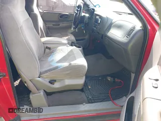 1999 Ford F-150 с VIN 1FTRX17W2XKB87467, выставлен на аукционе IAAI как лот 42308152 с пробегом 243 901 миль миль и . История ставок и продаж доступна на DreamBid. Изображение 5.