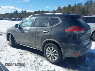 2017 Nissan Rogue SV z VIN KNMAT2MV0HP608665, wystawiony jako IAAI lot #41527630 z przebiegiem 91 335 mil mil oraz . Historia ofert i sprzedaży dostępna na DreamBid. Obrazek 13.