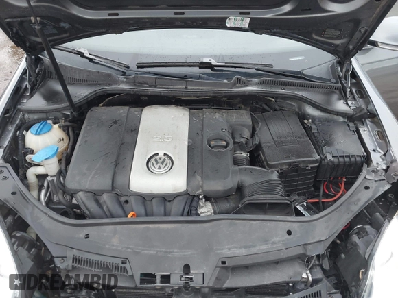 2008 Volkswagen Jetta SE z VIN 3VWRM71K18M135790, wystawiony jako IAAI lot #42165888 z przebiegiem 147 523 mil mil oraz . Historia ofert i sprzedaży dostępna na DreamBid. Obrazek 10.