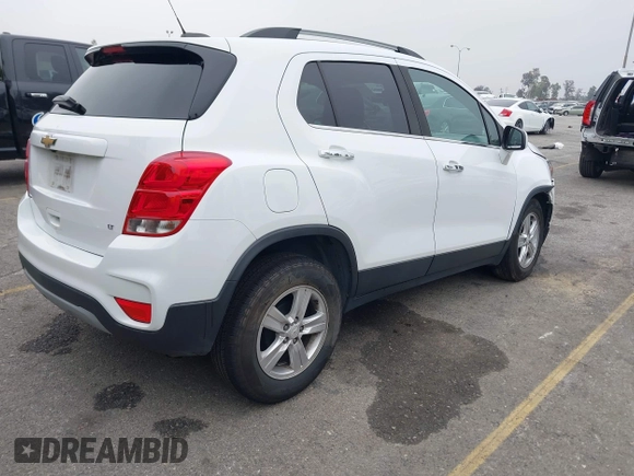 2020 Chevrolet Trax LT with VIN KL7CJLSB7LB008290, listed as a IAAI auction lot 42030672 with 50,739 mi miles. Bid and sale history available at carsss.com. Image 4.