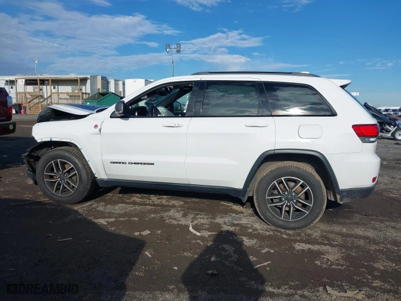 2019 Jeep Grand Cherokee Trailhawk with VIN 1C4RJFLG7KC697555, listed as a IAAI auction lot 41208149 with 78,599 mi miles. Bid and sale history available at carsss.com. Image 15.