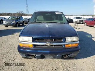 2000 Chevrolet Blazer LS z VIN 1GNCT18W8YK234090, wystawiony jako Copart lot #43063565 z przebiegiem 96 942 mil mil oraz Czysty tytuł • Clean title. Historia ofert i sprzedaży dostępna na DreamBid. Obrazek 5.