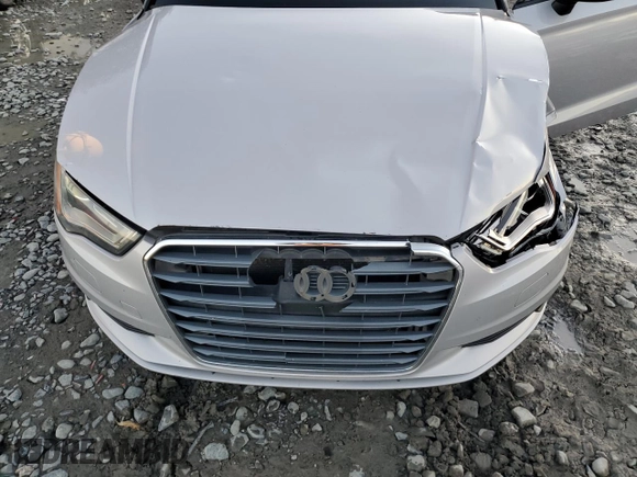 2015 Audi A3 Premium with VIN WAUAJGFF4F1052589, listed as a Copart auction lot 82726604 with 89,119 mi miles and Salvage title. Bid and sale history available at DreamBid. Image 12.