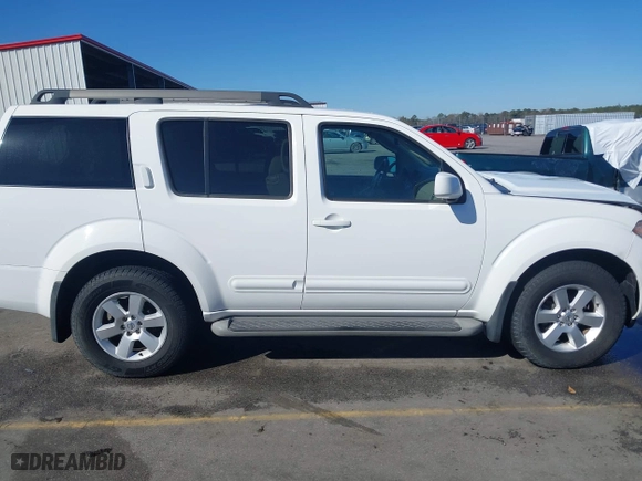2012 Nissan Pathfinder SV with VIN 5N1AR1NN7CC638183, listed as a IAAI auction lot 41748290 with 164,610 mi miles. Bid and sale history available at carsss.com. Image 13.