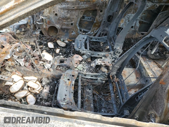 2020 Toyota RAV4 LE with VIN 2T3H1RFV6LW085403, listed as a Copart auction lot 47477515 with Not Provided miles and Salvage Title. Bid and sale history available at DreamBid. Image 7.