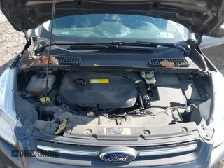 2016 Ford Escape SE with VIN 1FMCU9GX5GUA06660, listed as a IAAI auction lot 42043031 with 87,719 mi miles. Bid and sale history available at carsss.com. Image 10.