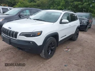 2019 Jeep Cherokee Latitude с VIN 1C4PJMCX9KD476710, выставлен на аукционе IAAI как лот 42447430 с пробегом 136 452 миль миль и . История ставок и продаж доступна на DreamBid. Изображение 18.
