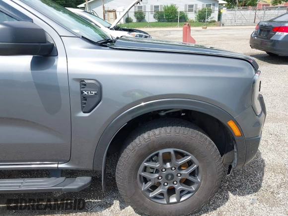 2024 Ford Ranger XLT z VIN 1FTER4HH3RLE16911, wystawiony jako IAAI lot #42596544 z przebiegiem 16 657 mil mil oraz . Historia ofert i sprzedaży dostępna na DreamBid. Obrazek 20.