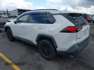 2019 Toyota RAV4 XLE with VIN 2T3W1RFV5KC028164, listed as a IAAI auction lot 42002503 with 79,346 mi miles. Bid and sale history available at carsss.com. Image 3.