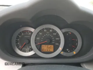 2010 Toyota RAV4 z VIN 2T3ZF4DV4AW052439, wystawiony jako Copart lot #62685155 z przebiegiem 93 851 mil mil oraz Szkoda całkowita • Salvage title. Historia ofert i sprzedaży dostępna na DreamBid. Obrazek 9.