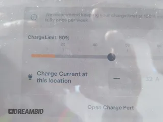 2023 Tesla Model 3 z VIN 5YJ3E1EA2PF465882, wystawiony jako IAAI lot #42257900 z przebiegiem 39 572 mil mil oraz . Historia ofert i sprzedaży dostępna na DreamBid. Obrazek 17.