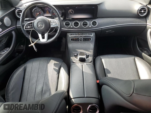 2019 Mercedes-Benz E 300 with VIN WDDZF4JB9KA517202, listed as a Copart auction lot 54513665 with 88,919 mi miles and Salvage title. Bid and sale history available at DreamBid. Image 8.