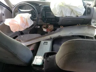 1998 Ford Explorer XLT с VIN 1FMZU32P3WZB05199, выставлен на аукционе Copart как лот 79951194 с пробегом 209 673 миль миль и Списание • Salvage title. История ставок и продаж доступна на DreamBid. Изображение 8.