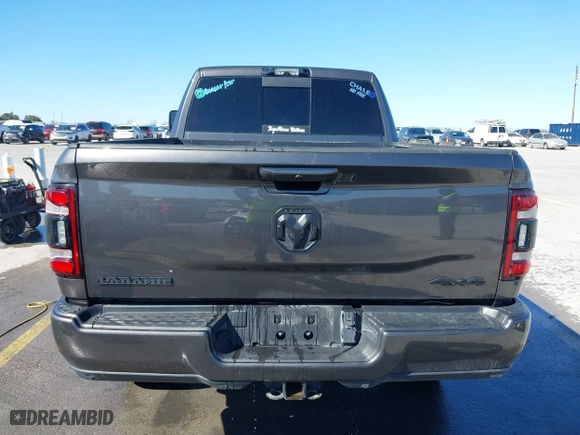 2024 Ram 2500 Laramie with VIN 3C6UR5FL0RG117504, listed as a IAAI auction lot 41728513 with 31,433 mi miles. Bid and sale history available at carsss.com. Image 17.