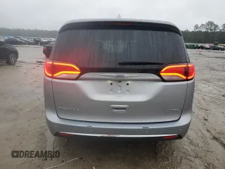 2018 Chrysler Pacifica Limited with VIN 2C4RC1GG1JR320524, listed as a Copart auction lot 48353795 with 133,624 mi miles and Salvage title. Bid and sale history available at DreamBid. Image 6.