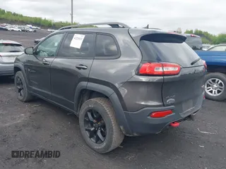 2017 Jeep Cherokee Trailhawk with VIN 1C4PJMBS6HW577058, listed as a IAAI auction lot 42220033 with 111,623 mi miles and . Bid and sale history available at DreamBid. Image 3.