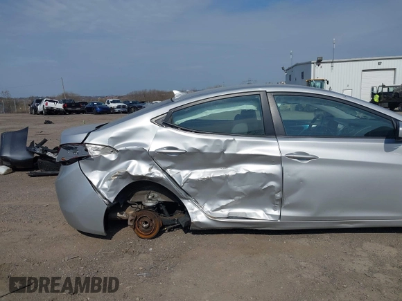 2012 Hyundai Elantra GLS с VIN KMHDH4AE1CU308265, выставлен на аукционе IAAI как лот 41898417 с пробегом 70 218 миль миль и . История ставок и продаж доступна на DreamBid. Изображение 6.