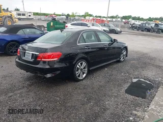 2014 Mercedes-Benz E 350 Sport with VIN WDDHF5KB8EA803966, listed as a IAAI auction lot 42109830 with 135,230 mi miles and . Bid and sale history available at DreamBid. Image 4.