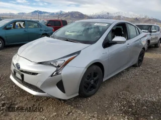 2017 Toyota Prius Two z VIN JTDKBRFU5H3047083, wystawiony jako Copart lot #87458564 z przebiegiem 127 485 mil mil oraz Szkoda całkowita • Salvage title. Historia ofert i sprzedaży dostępna na DreamBid. Obrazek 1.