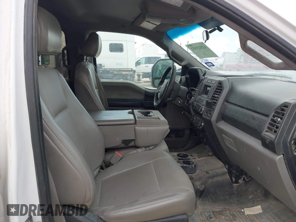 2019 Ford F-250 XL with VIN 1FT7W2B62KED14801, listed as a IAAI auction lot 42523552 with 268,169 mi miles and . Bid and sale history available at DreamBid. Image 5.