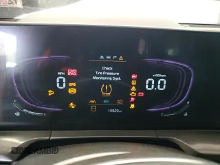 2024 Kia Telluride S с VIN 5XYP64GC7RG478105, выставлен на аукционе Copart как лот 53883025 с пробегом 14 920 миль миль и Списание • Salvage title. История ставок и продаж доступна на DreamBid. Изображение 9.