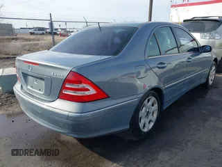 2005 Mercedes-Benz C 240 with VIN WDBRF81J05F704617, listed as a IAAI auction lot 41397877 with 169,738 mi miles and . Bid and sale history available at DreamBid. Image 4.