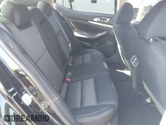 2019 Nissan Maxima SV with VIN 1N4AA6AV0KC379040, listed as a IAAI auction lot 42003805 with 53,724 mi miles and . Bid and sale history available at DreamBid. Image 8.