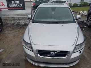 2009 Volvo S40 2.4L with VIN YV1MS382292458444, listed as a IAAI auction lot 42017377 with 152,405 mi miles. Bid and sale history available at carsss.com. Image 6.
