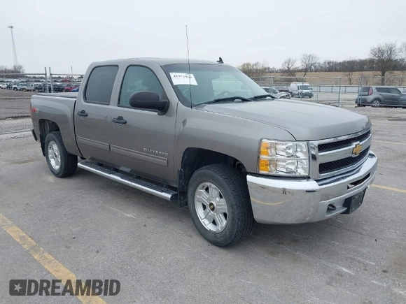 2013 Chevrolet Silverado 1500 LT with VIN 3GCPKSE73DG249856, listed as a IAAI auction lot 41973964 with 135,580 mi miles. Bid and sale history available at carsss.com. Image 1.