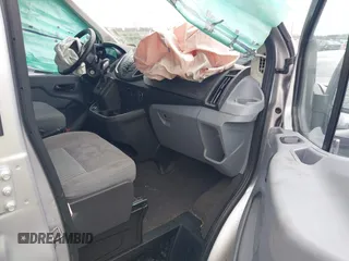 2018 Ford Transit Passenger XL z VIN 1FBZX2ZM2JKB02141, wystawiony jako IAAI lot #41914073 z przebiegiem 103 718 mil mil oraz . Historia ofert i sprzedaży dostępna na DreamBid. Obrazek 5.