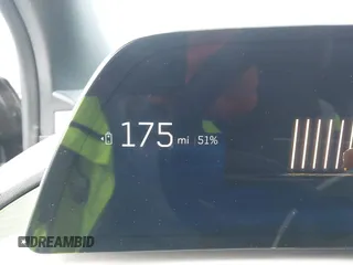 2024 Cadillac LYRIQ Luxury z VIN 1GYKPRRK6RZ104038, wystawiony jako IAAI lot #41521504 z przebiegiem Nie podano mil oraz . Historia ofert i sprzedaży dostępna na DreamBid. Obrazek 18.