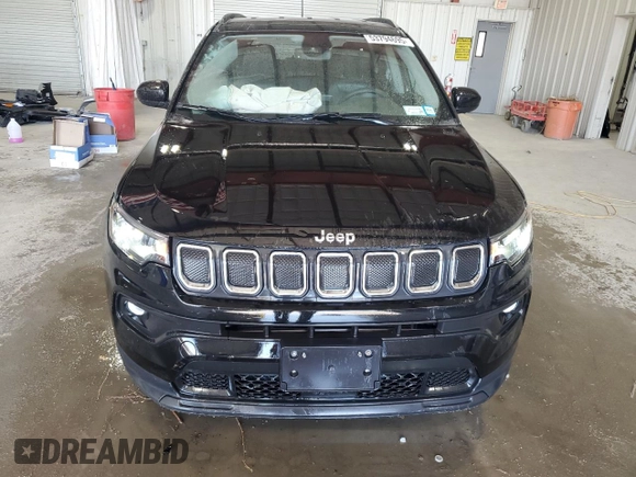 2022 Jeep Compass Latitude with VIN 3C4NJDBBXNT181028, listed as a Copart auction lot 53794695 with 16,712 mi miles and Salvage title. Bid and sale history available at DreamBid. Image 5.